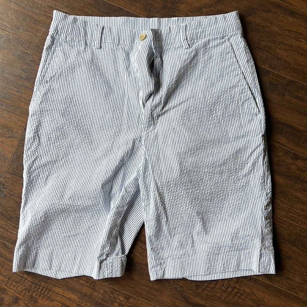 Men’s seersucker shorts, worn once. Britches by Samtex. Size 32